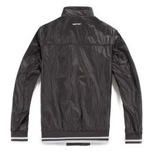 秋日型動派 七匹狼151166淺灰立領夾克，男士百搭茄克新風尚